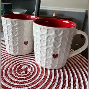 Starbucks heart Valentines Day coffee mugs